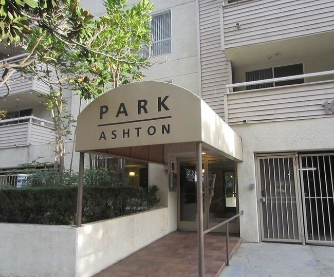 Photo - 10960 Ashton Ave Condo