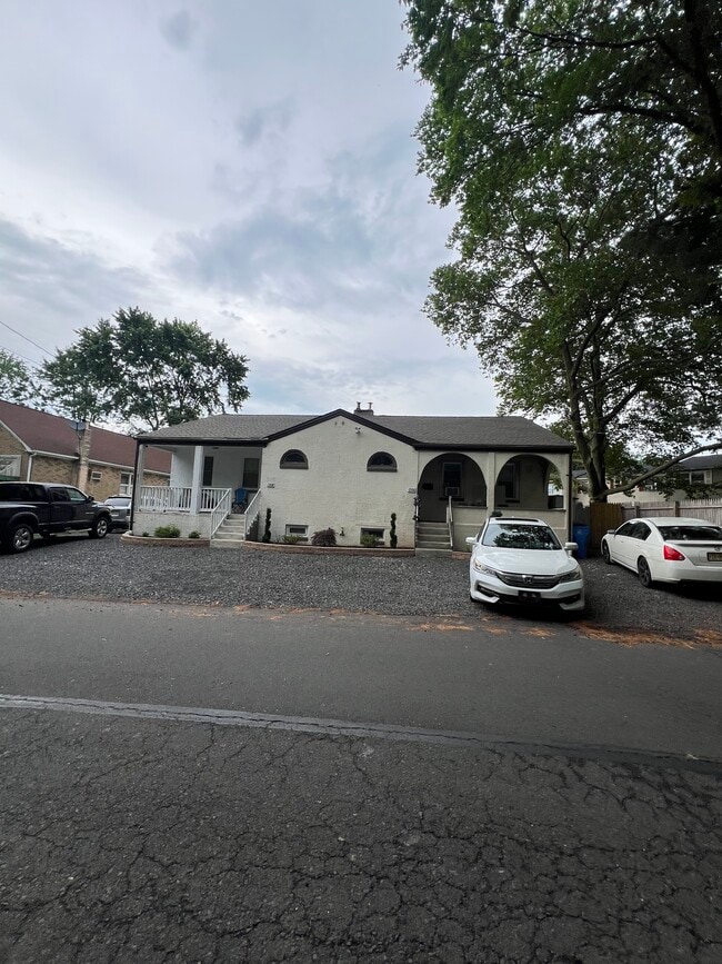 Building Photo - 1306 Ashby Ave