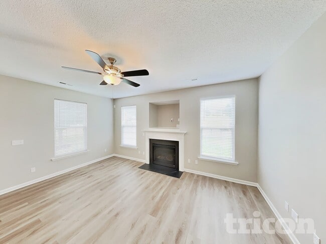 Photo - 6103 Glen Way Dr