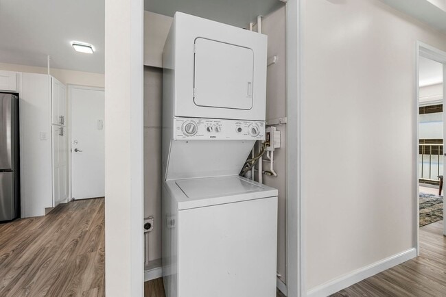 Photo - Coty Tower 703