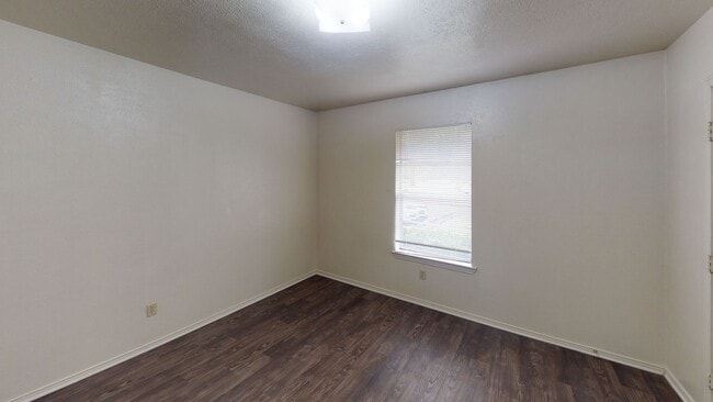 Photo - 1514-16 N. Carroll Blvd Unidad 1516 N. Carroll Blvd