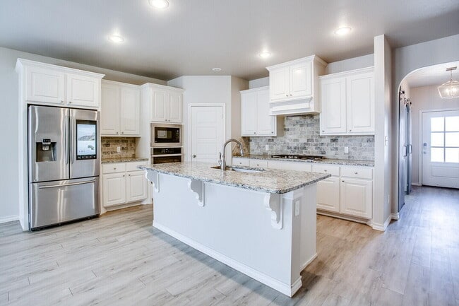 Photo - 2328 104th St