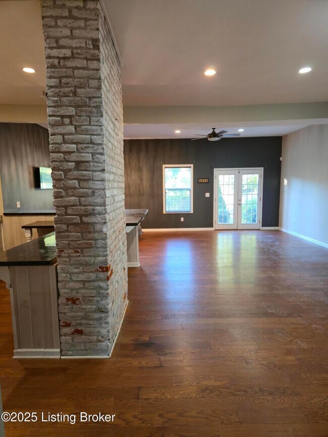Photo - 1449 Mellwood Ave