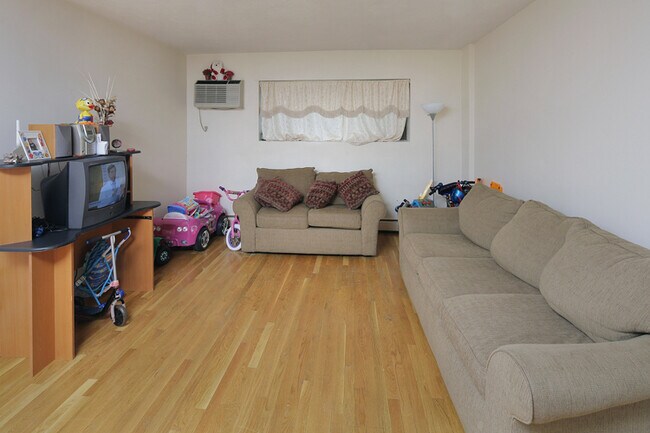 Building Photo - 25 Allston St Unit 1 Rental