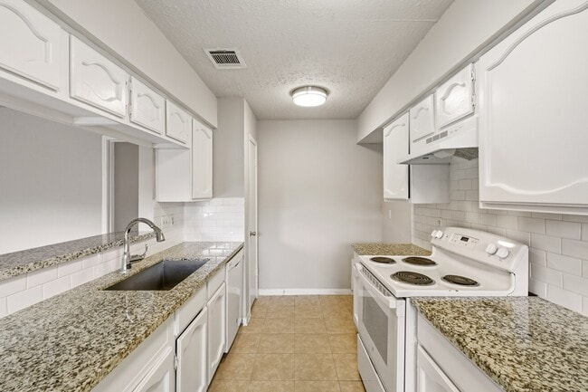 1310 Mossridge Dr