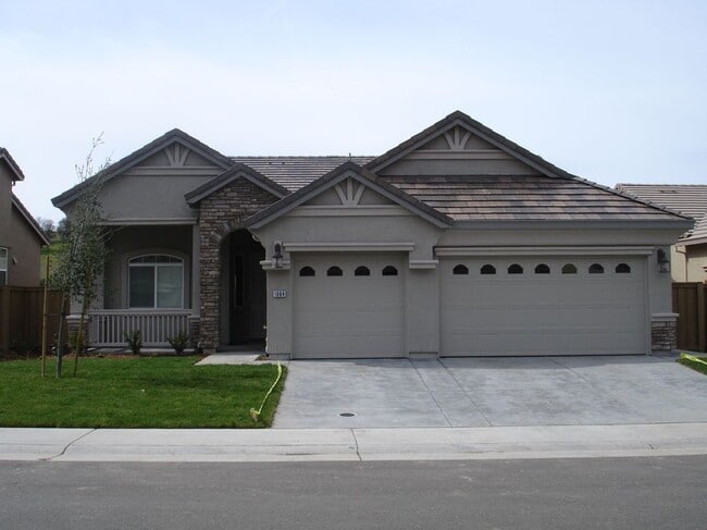 Photo - 1004 Hildebrand Cir