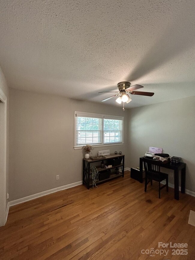 Photo - 6317 Morehead Rd