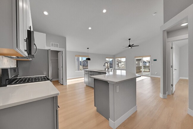 Photo - $2,650.00, 5-bed, 3-bed ranch-style home located in Colorado Springs with a large back yard.