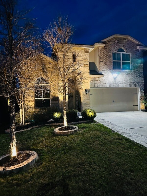 Photo - 6051 Akin Cir