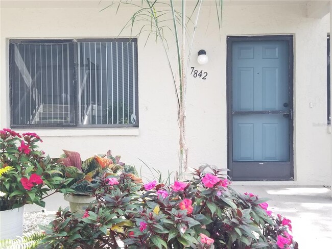 Building Photo - 7842 Eagle Creek Dr Unit 7842 Rental