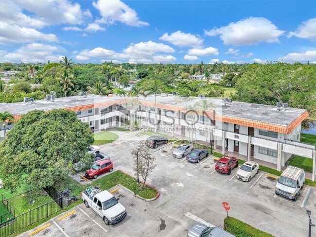 Building Photo - 400 NW 65th Ave Unit 210