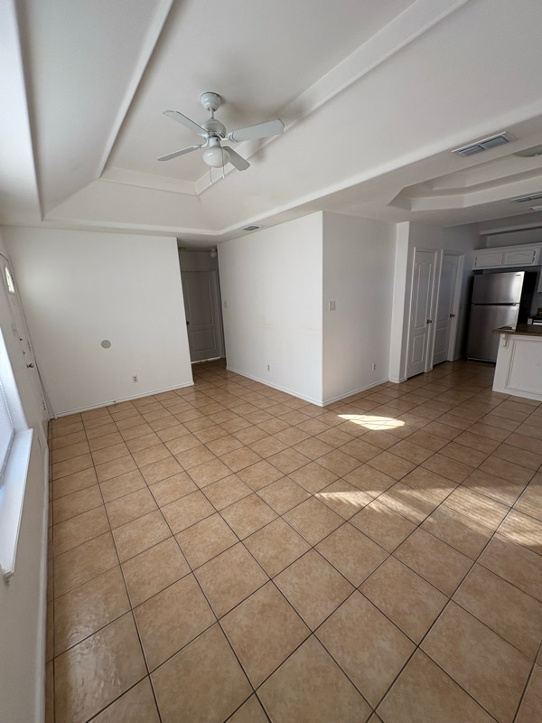 Photo - 900 S Palm Dr Unit 4