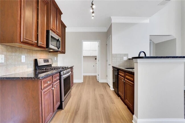 Photo - 1440 Buckskin Trail