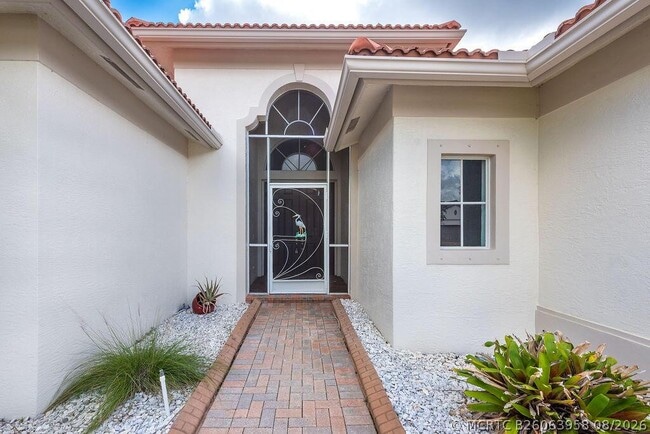 116 Bella Vista Way