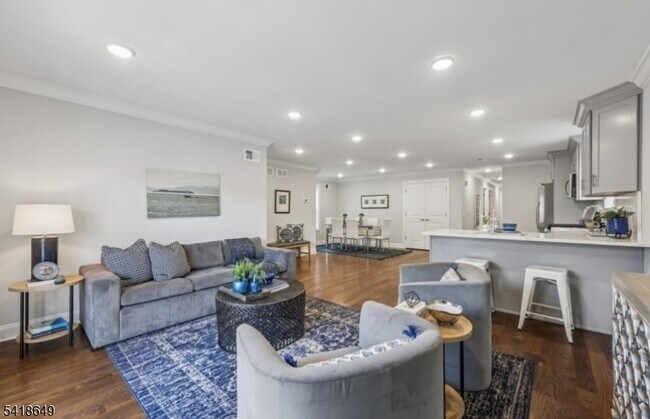 Photo - 139 N 15th St