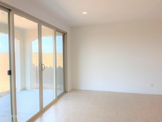 Photo - 9426 W Devonshire Ave