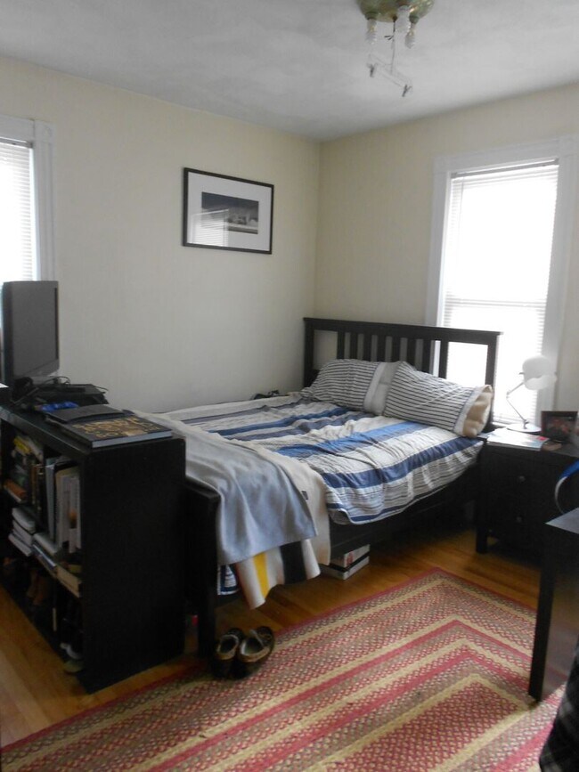 Photo - Beautiful 4 bed in Oak Sqaure