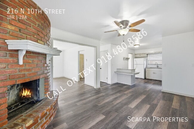 Photo - 216 N 10th St