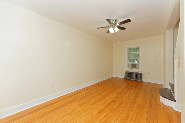 Photo - 1153 S Country Club Dr