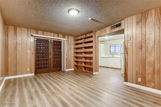 Photo - 3705 Haddock Ave