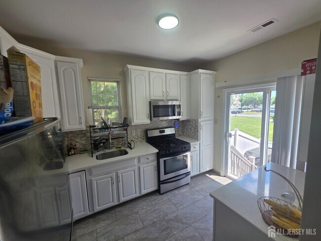 Photo - 1301 Dahlia Cir