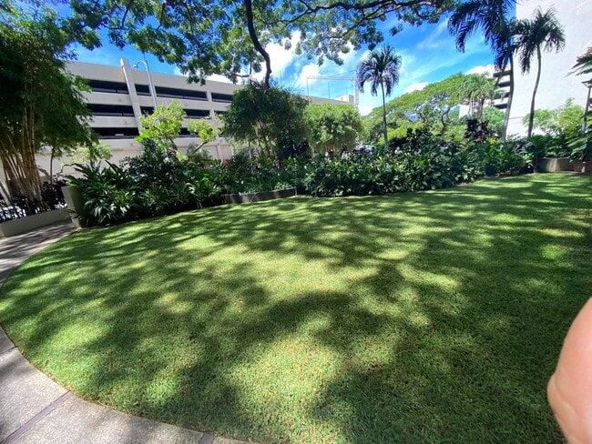 Photo - 60 N Beretania St