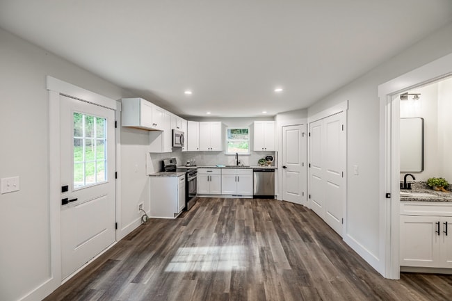 Photo - 126A Brookmeade Dr Apartment Unit 126 A