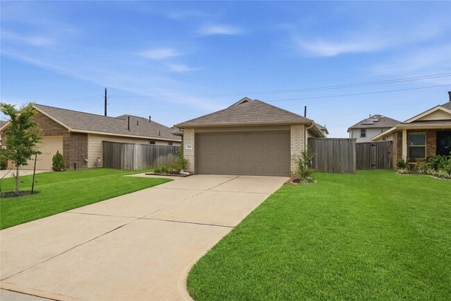 Photo - 213 Rustic Ridge Cir