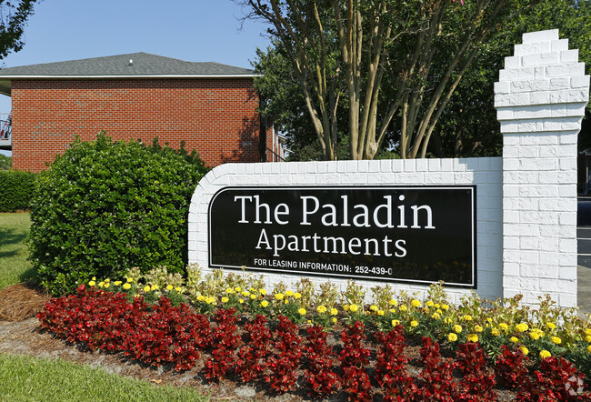 Building Photo - Paladin Apartments
