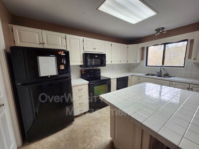 Building Photo - 838 E 78th Ave