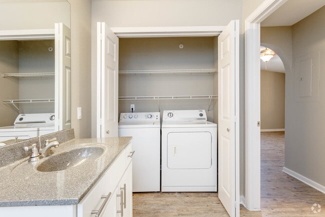 1BD, 1BA - Spruce