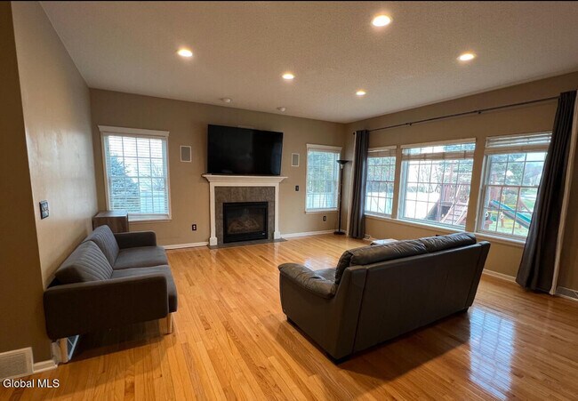 Photo - 1 Annabel Pl Casa