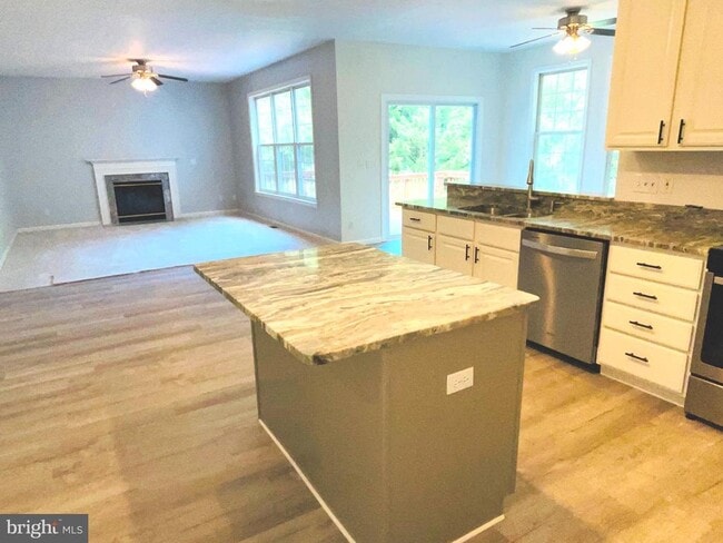 Photo - 9 Scarlet Oak Cir