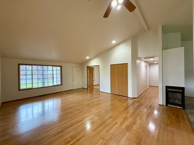 Photo - One Level, Golf Course Living- 3 bed + office, 2 bath