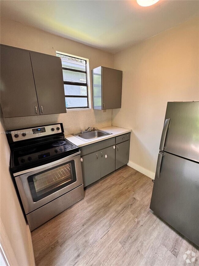 Building Photo - 784 NW 100th St Unit C Rental