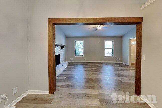 Photo - 278 Shalloway Dr NE