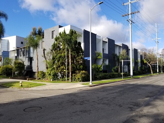 Photo - 9618 Exposition Blvd Unidad 122