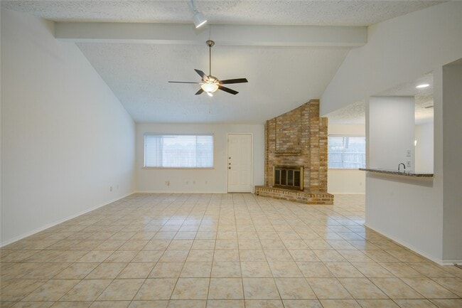 Photo - 1911 Ripple Creek Dr