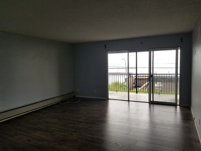 Photo - 1081 Martin St Unit 102