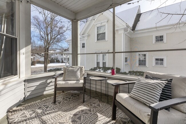 Photo - 85 Bedford St