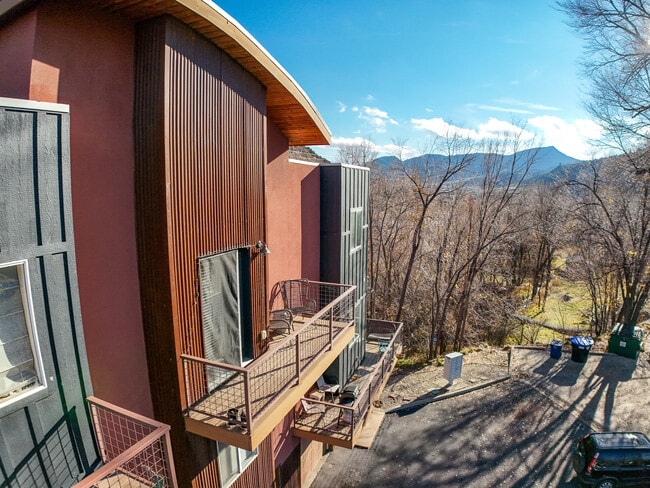 Photo - 190 E 7th Ave