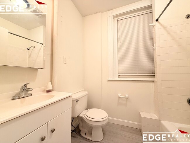 Photo - 11 Linden St Unit 1