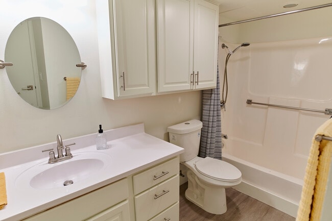 Sycamore Place Apartments