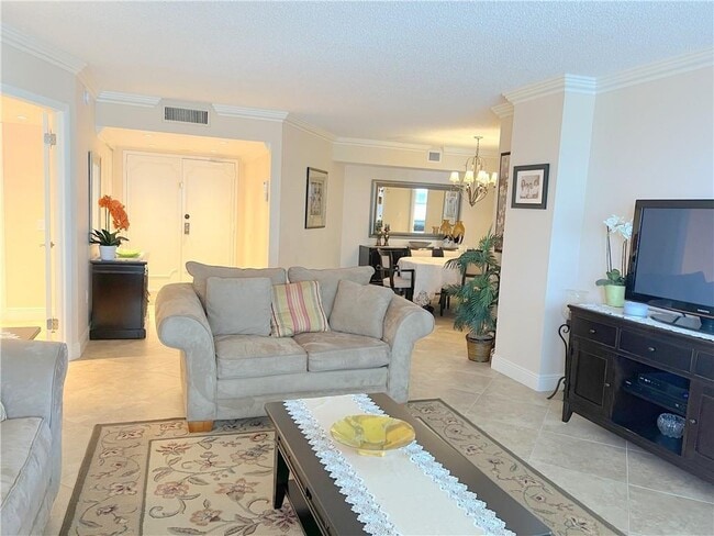 Building Photo - 3400 Galt Ocean Dr Unit 203s