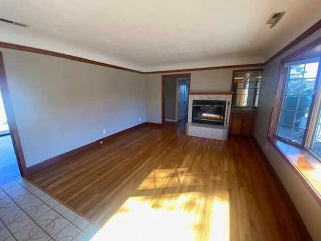 Photo - Inviting Pacific Grove Home!