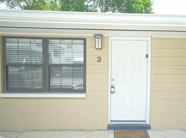 Building Photo - 1002 S Armenia Ave Rental