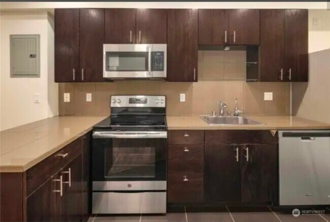 Photo - 6547 42nd Ave SW Unit Loft 42