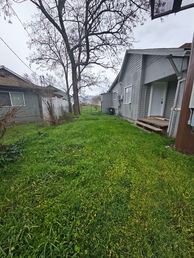 Photo - Almost 1300 sqft of Living Space with Plenty of Parking