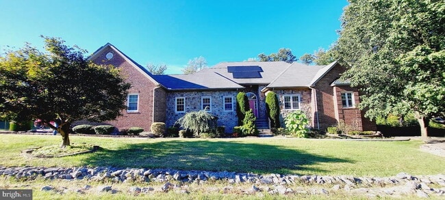 Building Photo - 9008 Doris Dr