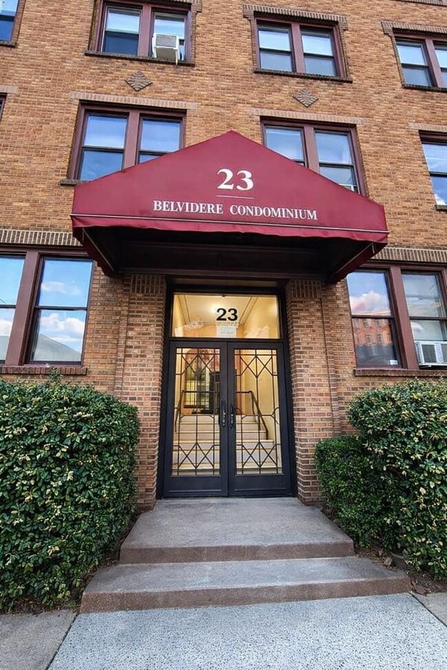 Building Photo - 23 Belvidere Ave Unit 21